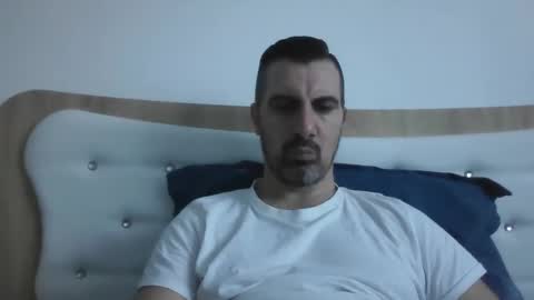 Snapshot of adyyyyyyyyyy35 chatting on 02/19/26, 06:09 Adrian online show from 02/19/26, 06:09