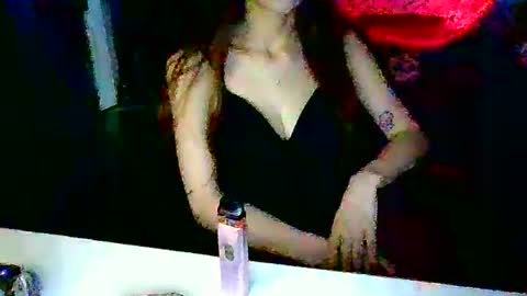 Snapshot of aeal17 chatting on 01/21/25, 07:28 aeal17 online show from 01/21/25, 07:28