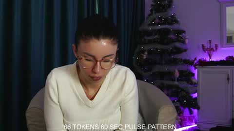 Snapshot of aelia_anara chatting on 12/29/24, 09:28 Aelia online show from 12/29/24, 09:28