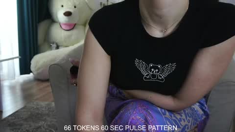 Snapshot of aelia_anara chatting on 03/10/25, 08:04 Aelia online show from 03/10/25, 08:04