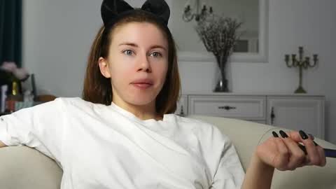 Snapshot of aelia_anara chatting on 09/19/25, 04:58 Aelia online show from 09/19/25, 04:58