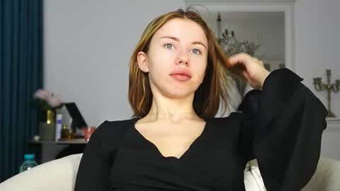 Snapshot of aelia_anara chatting on 10/02/25, 04:19 Aelia online show from 10/02/25, 04:19