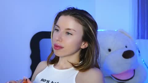 Aelia online show from 02/28/26, 06:20