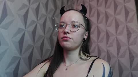 Snapshot of aelita_night chatting on 09/29/25, 07:51 aelita_night online show from 09/29/25, 07:51