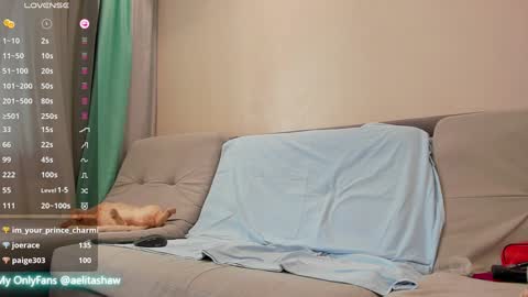 Snapshot of aelitashaw chatting on 01/17/25, 10:33 Aelita online show from 01/17/25, 10:33