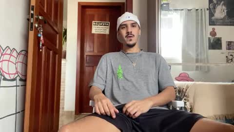 Luci online show from 09/20/25, 07:37