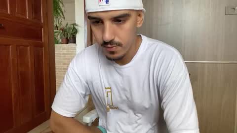 Snapshot of aelucius chatting on 02/05/26, 05:50 Luci online show from 02/05/26, 05:50