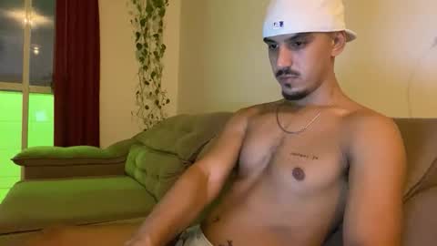 Snapshot of aelucius chatting on 03/09/26, 03:32 Luci online show from 03/09/26, 03:32