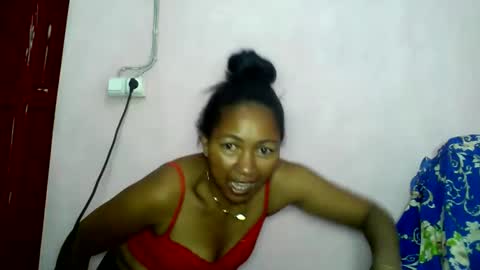 Snapshot of aelyaa chatting on 05/05/26, 11:51 aelyaa online show from 05/05/26, 11:51