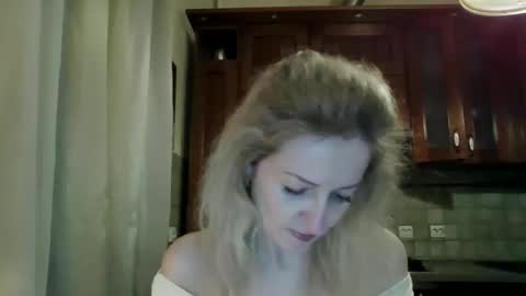 Snapshot of aeroliss chatting on 04/04/26, 06:49 aeroliss online show from 04/04/26, 06:49