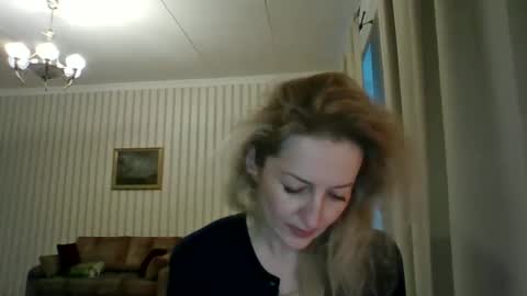 Snapshot of aeroliss chatting on 04/29/26, 05:30 aeroliss online show from 04/29/26, 05:30