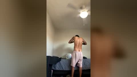 Snapshot of aescamillo chatting on 07/23/26, 04:05 aescamillo online show from 07/23/26, 04:05