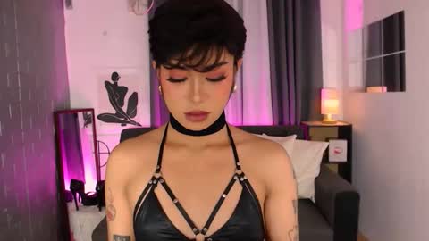 aeshamargaux online show from 09/19/25, 03:56