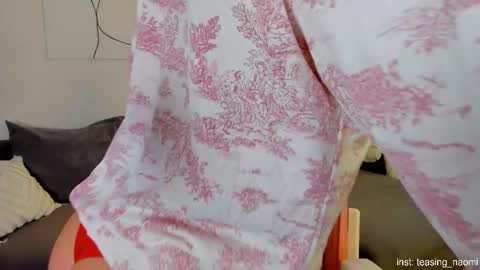 Naomi My instagram account - teasing naomi online show from 12/17/25, 03:45