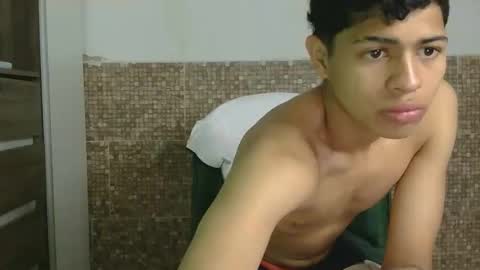 Snapshot of aethervox chatting on 04/22/26, 02:40 aethervox online show from 04/22/26, 02:40