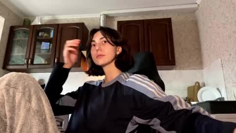 Snapshot of aevra chatting on 03/01/25, 07:04 vegans taste better online show from 03/01/25, 07:04