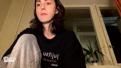 Snapshot of aevra chatting on 11/13/25, 06:40 vegans taste better online show from 11/13/25, 06:40