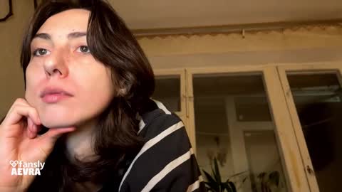 Snapshot of aevra chatting on 11/22/25, 04:28 vegans taste better online show from 11/22/25, 04:28