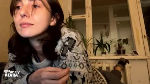 Snapshot of aevra chatting on 11/25/25, 05:46 vegans taste better online show from 11/25/25, 05:46