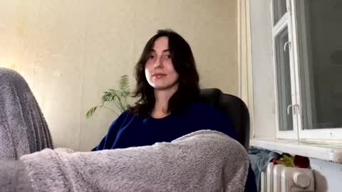 Snapshot of aevra chatting on 02/18/26, 08:05 vegans taste better online show from 02/18/26, 08:05