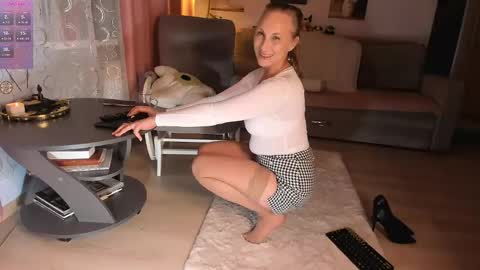 Snapshot of afanasia chatting on 04/17/26, 09:40 OneAfa online show from 04/17/26, 09:40