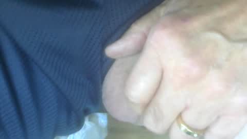 Snapshot of afaze4me chatting on 01/04/25, 06:09 NE Ohio BiGuy online show from 01/04/25, 06:09