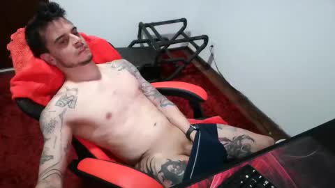 Snapshot of affoihaha chatting on 12/17/25, 05:30 affoihaha online show from 12/17/25, 05:30