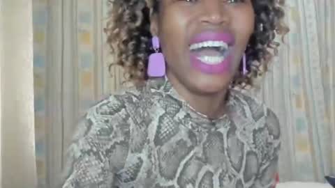 Snapshot of aficangagqueen chatting on 11/17/25, 08:20 AfricanSquirtQueen online show from 11/17/25, 08:20