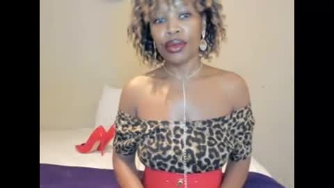 Snapshot of aficangagqueen chatting on 03/21/26, 03:00 AfricanSquirtQueen online show from 03/21/26, 03:00
