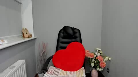 Snapshot of afinacutie chatting on 01/23/25, 02:28 Afina online show from 01/23/25, 02:28