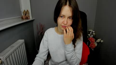 Snapshot of afinacutie chatting on 02/08/25, 07:37 Afina online show from 02/08/25, 07:37