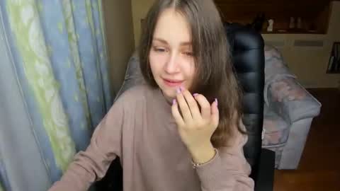 Afina online show from 11/18/25, 07:13