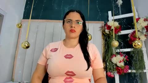 Snapshot of africa_holmes chatting on 01/06/26, 02:15 Africa online show from 01/06/26, 02:15