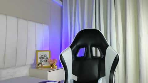 Snapshot of africa_holmes chatting on 03/21/26, 02:27 Africa online show from 03/21/26, 02:27