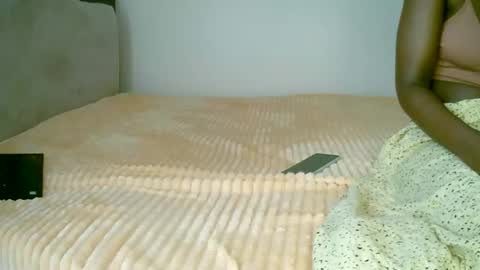 Snapshot of africacoco chatting on 03/11/26, 02:01 africacoco online show from 03/11/26, 02:01