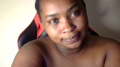 Snapshot of african001 chatting on 09/20/25, 03:57 stella online show from 09/20/25, 03:57
