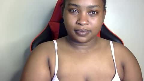 stella online show from 10/31/25, 03:46