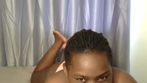 stella online show from 12/15/25, 04:06