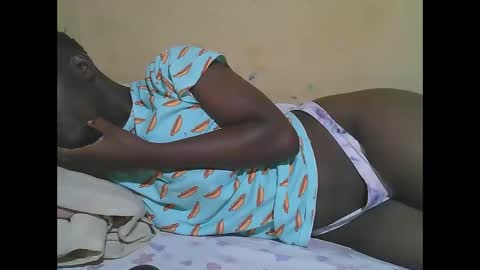 Snapshot of african_pussy2 chatting on 12/16/25, 06:46 african_pussy2 online show from 12/16/25, 06:46