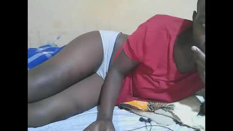 Snapshot of african_pussy2 chatting on 12/21/25, 03:35 african_pussy2 online show from 12/21/25, 03:35