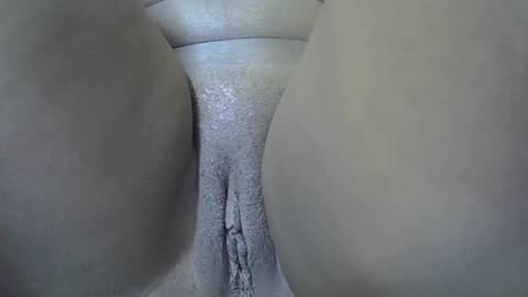 Snapshot of africanngirl chatting on 12/17/24, 12:54 africanngirl online show from 12/17/24, 12:54