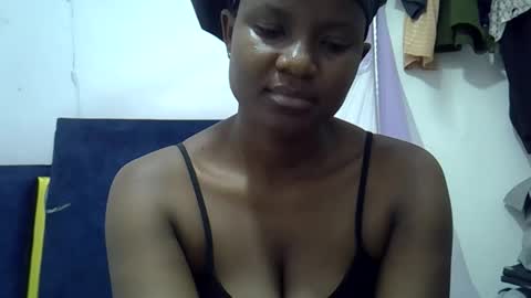 Snapshot of africanngirl chatting on 10/01/25, 09:59 africanngirl online show from 10/01/25, 09:59