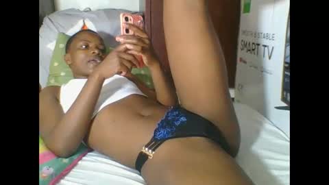 Snapshot of africanprincess24 chatting on 05/20/26, 07:36 PHOEBE online show from 05/20/26, 07:36