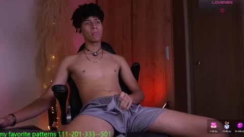 Snapshot of afro_god chatting on 06/04/26, 04:18 Michael online show from 06/04/26, 04:18