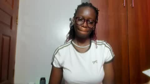 Leah online show from 12/30/24, 04:53