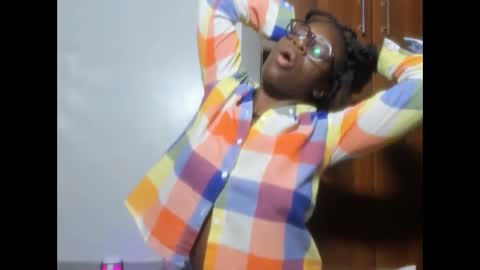 Leah online show from 01/14/25, 03:11