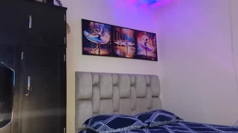 Snapshot of afrodita096 chatting on 04/19/26, 12:33 afrodita096 online show from 04/19/26, 12:33