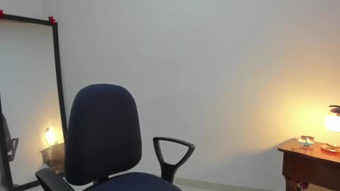 Lorena online show from 02/10/25, 02:16