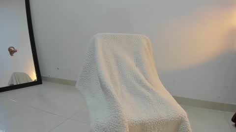 Lorena online show from 03/06/25, 04:07