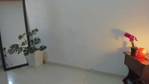 Lorena online show from 10/23/25, 02:38